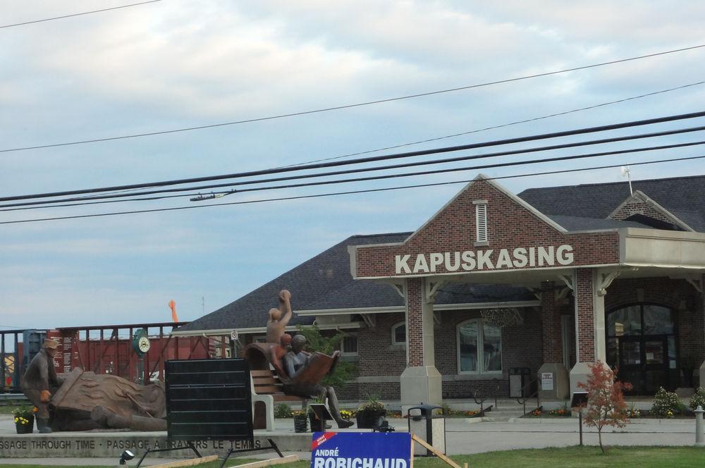 Canadas Best Value Inn Kapuskasing Exterior photo
