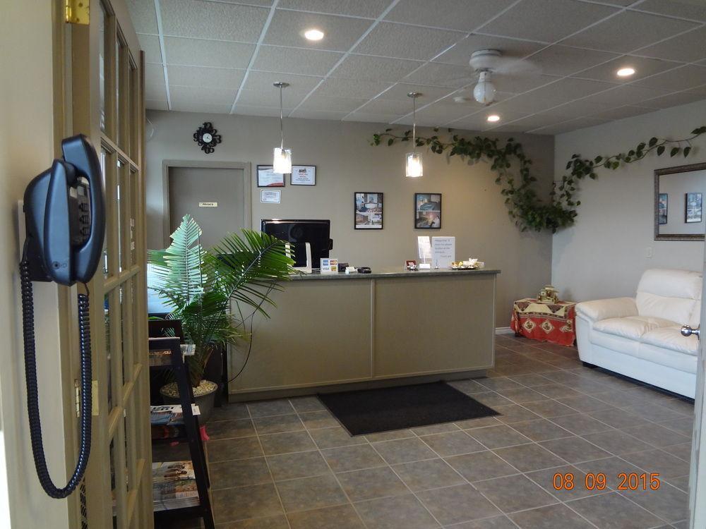Canadas Best Value Inn Kapuskasing Exterior photo